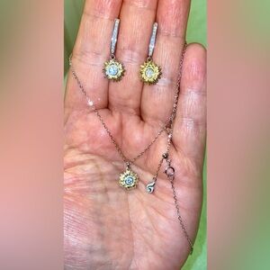 Sunflower 🌻 Pendant Necklace and Earrings Set - Gold and 925 Sterling Silver